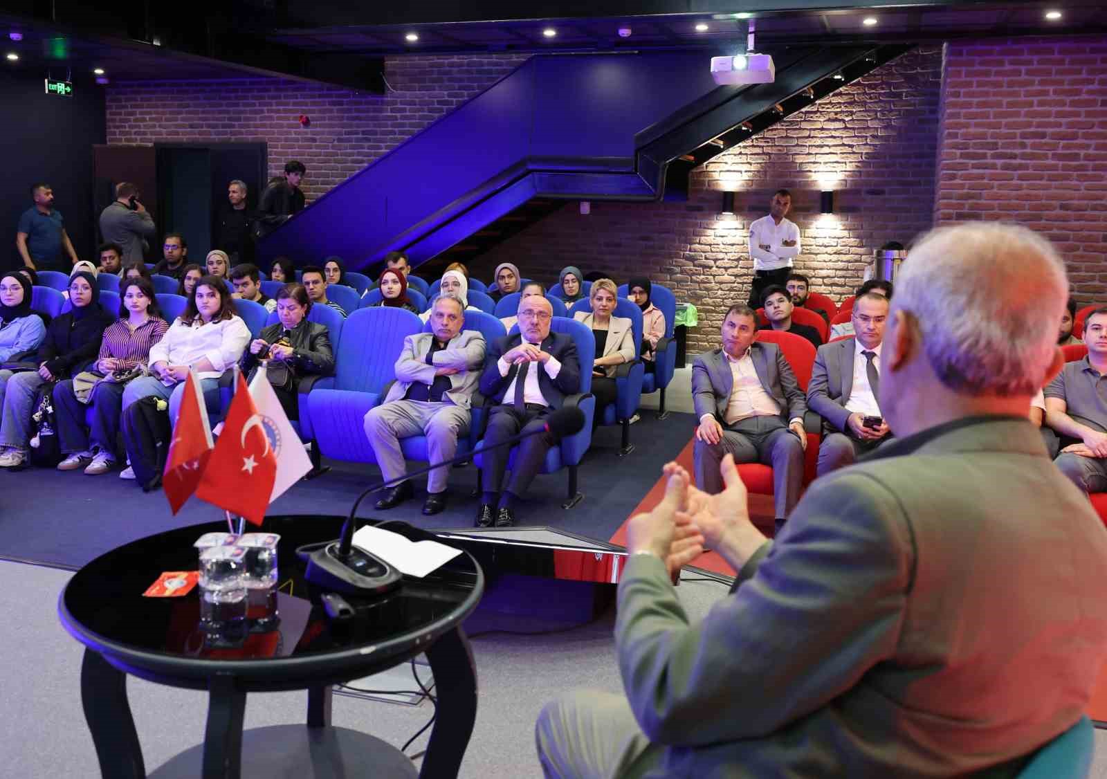 kayude-yapay-zeka-ve-abc-bilimde-yeni-krallik-ve-kralicesi-konferansi-duzenlendi