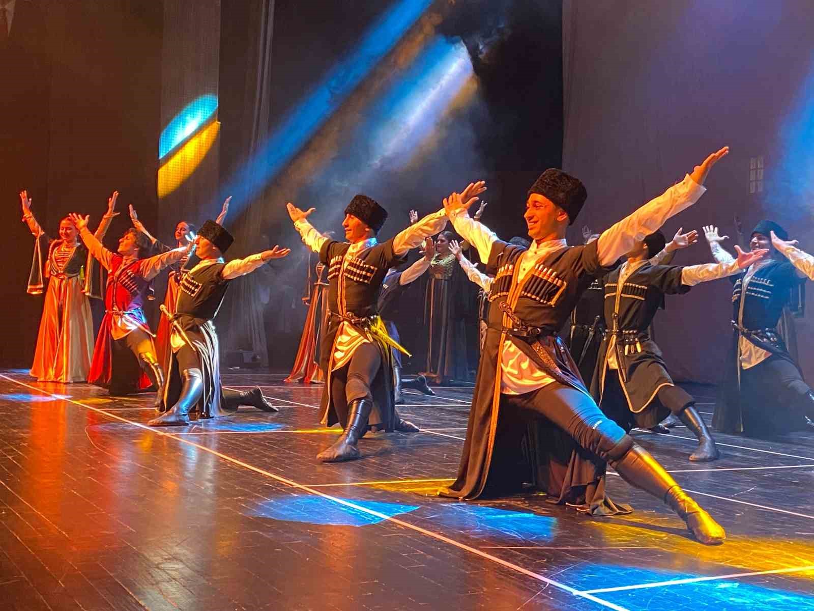 kocaelide-kafkas-ruzgari-esti