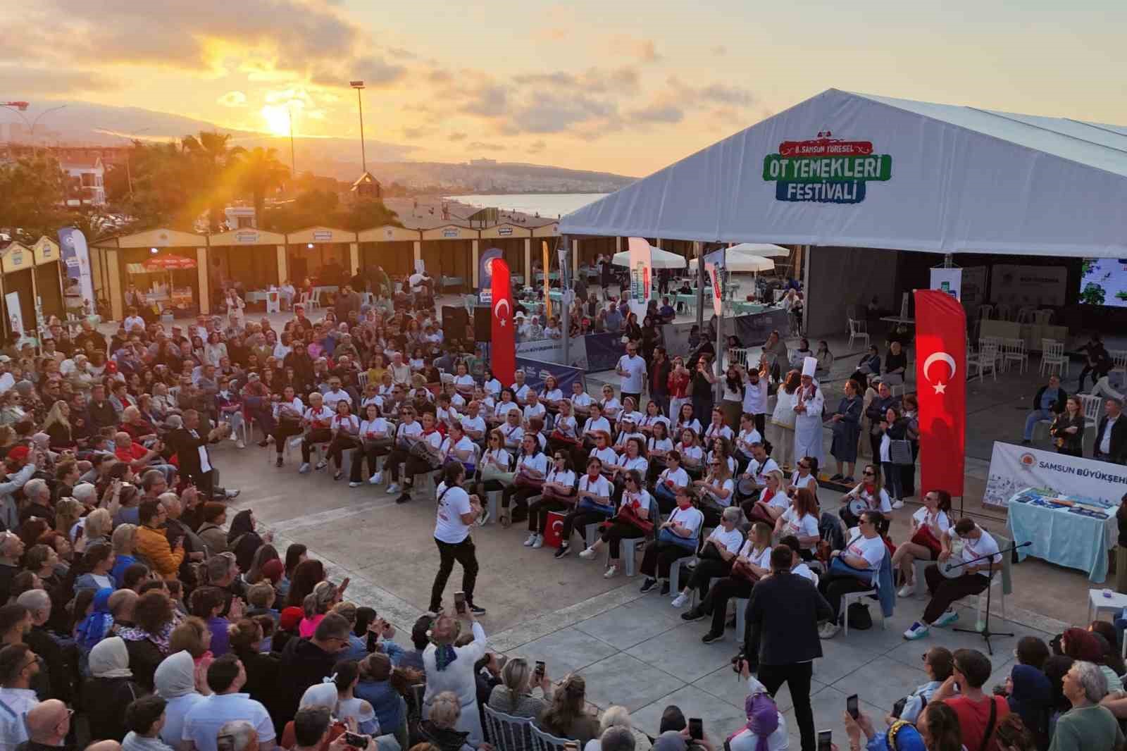 8-samsun-yoresel-ot-yemekleri-festivaline-yogun-ilgi
