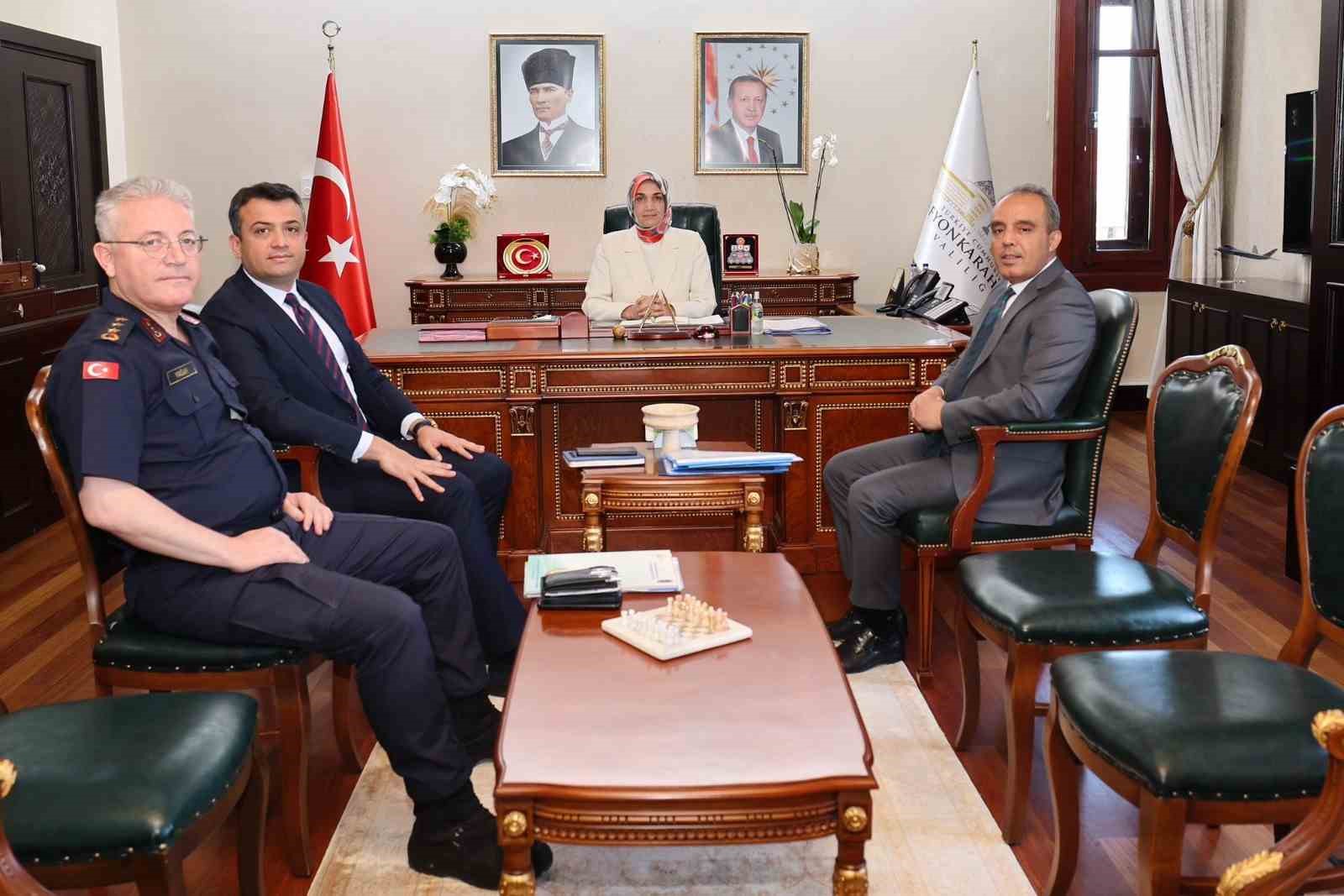 afyonkarahisarda-bayram-tedbirleri-masaya-yatirildi