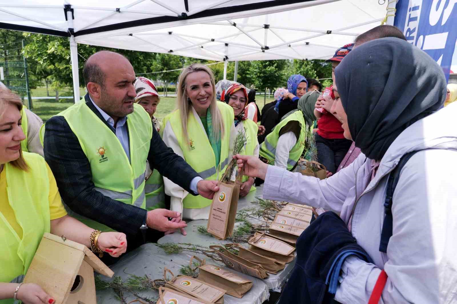 ak-partiden-cevre-haftasi-etkinligi