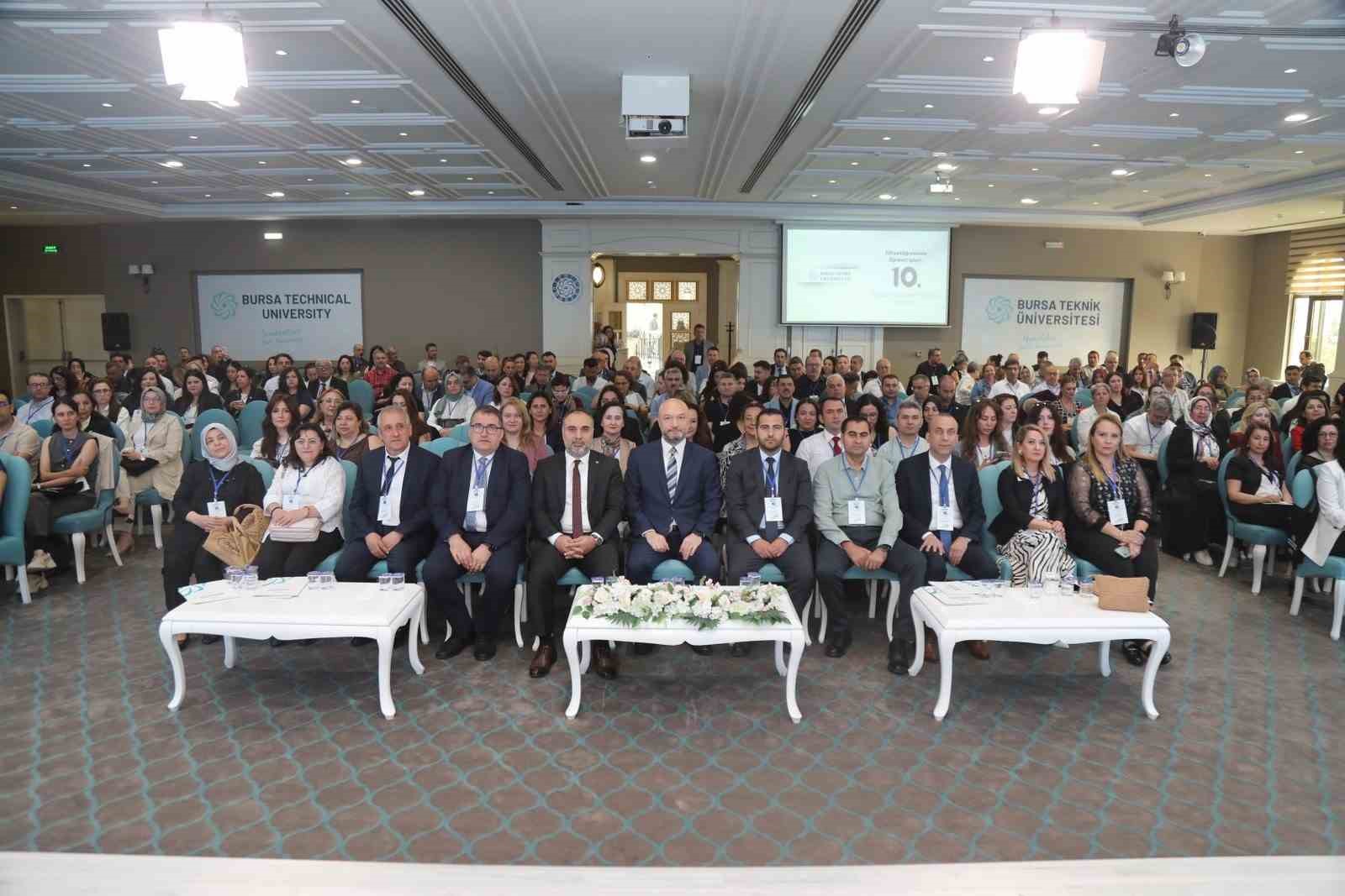 btude-ogrenci-isleri-zirvesi-144-universite-bir-araya-geldi