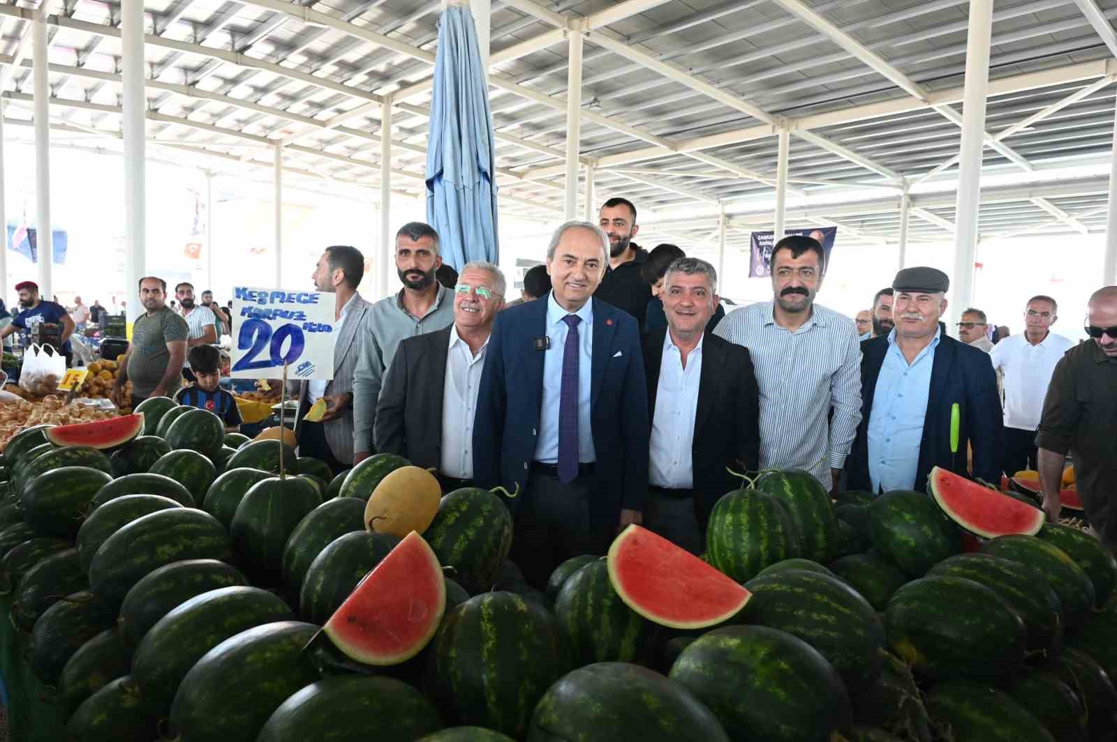 cankaya-mahallesinin-ilk-kapali-pazari-hizmete-acildi