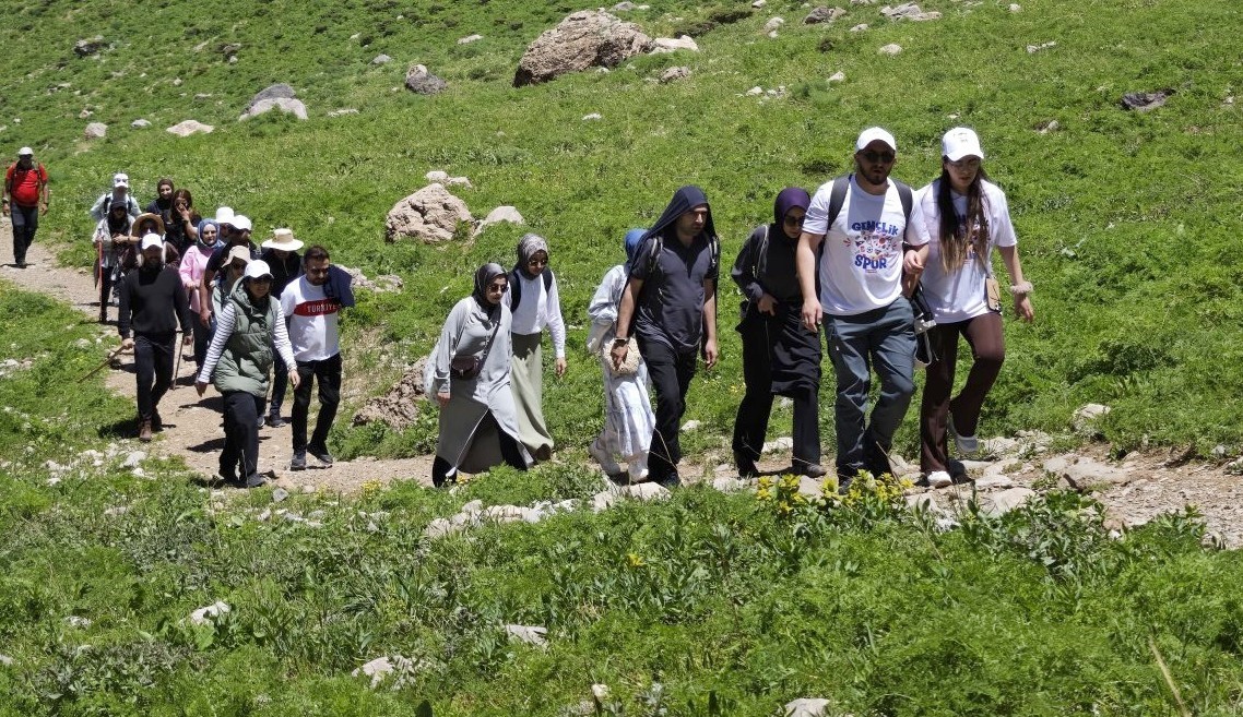 cennet-ve-cehennem-vadisinde-doga-yuruyusu