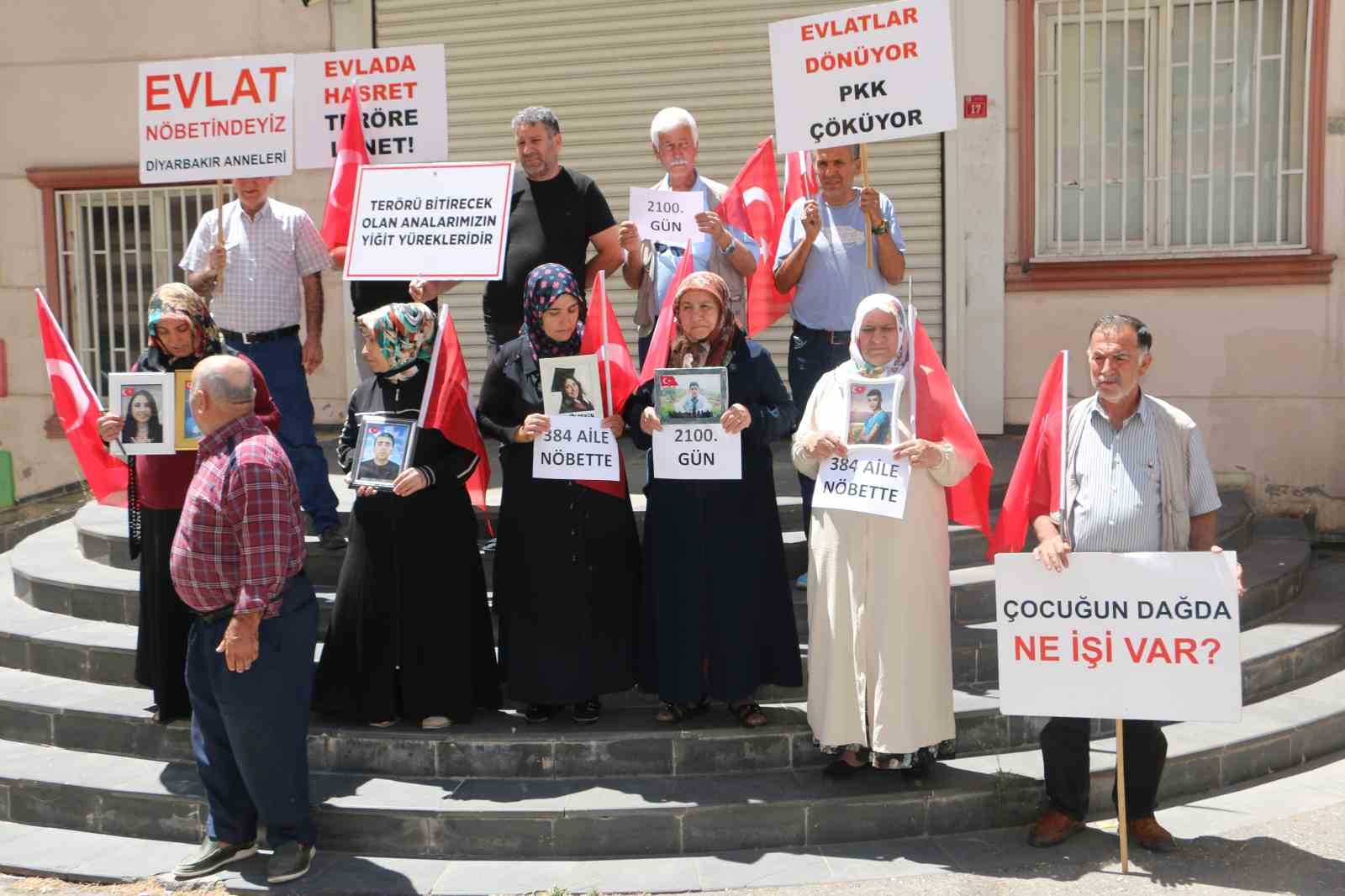 diyarbakirda-384uncu-aile-evlat-nobetine-katildi