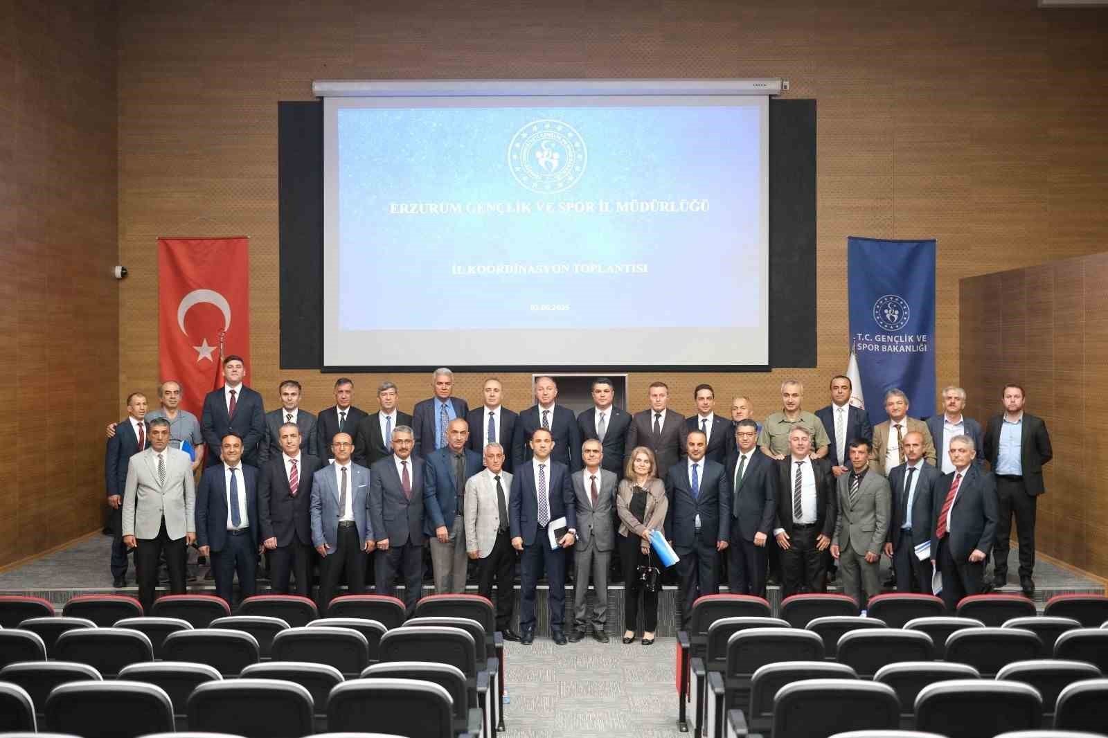 genclik-ve-spor-il-mudurlugu-il-koordinasyon-toplantisi-yapildi