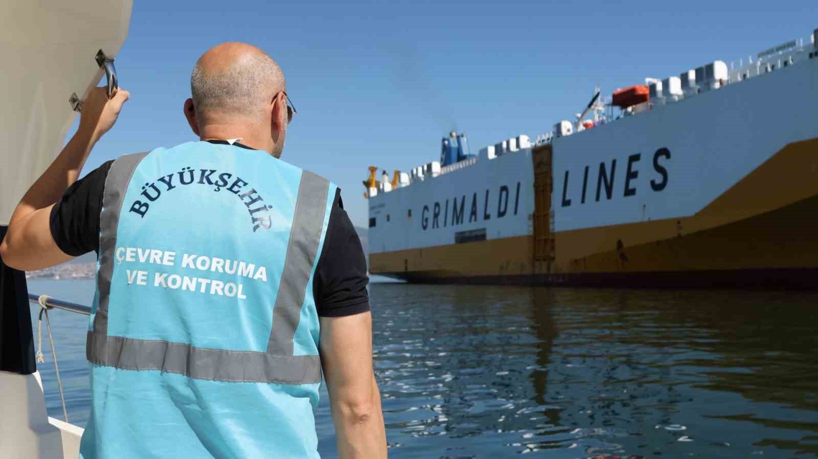 izmit-korfezinde-kirlilige-gecit-verilmiyor