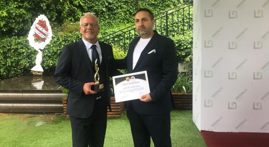 kutahyada-prof-dr-hakan-karaya-akademik-altin-kalem-odulu