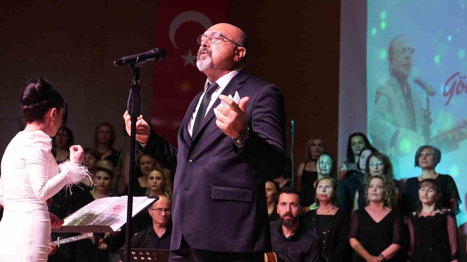 neset-ertas-keciorende-turkulerle-anildi