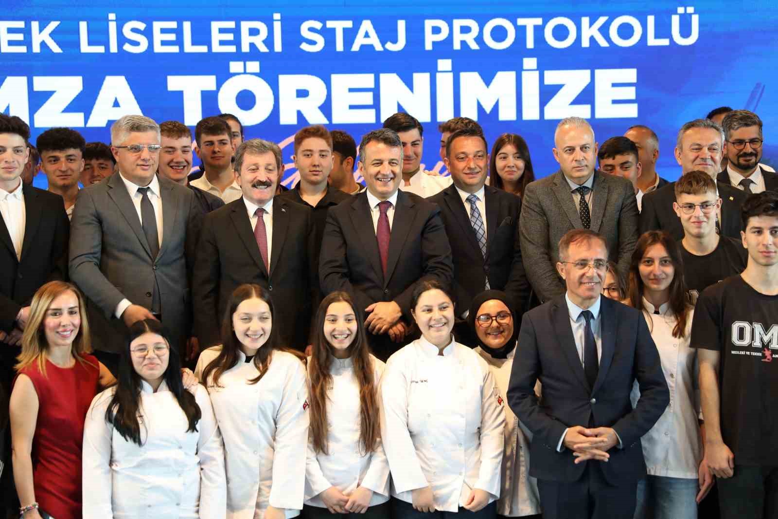samsunda-imzalar-atildi-meslek-liselerine-staj-imkani