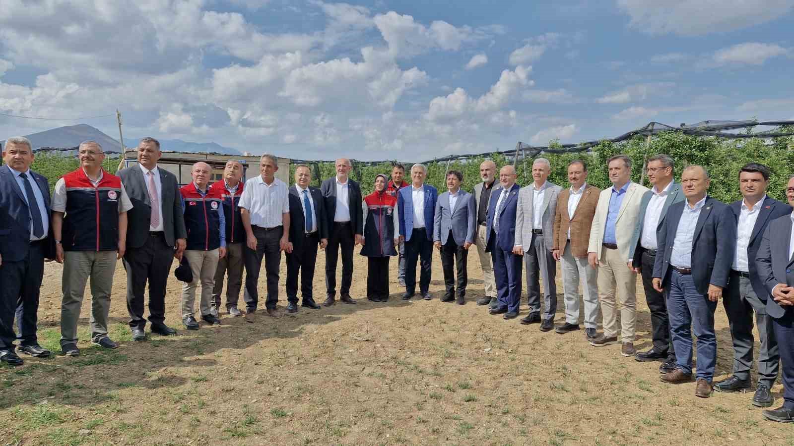 tbmm-zirai-don-komisyonu-uyeleri-karamanda-elma-bahcelerini-inceledi