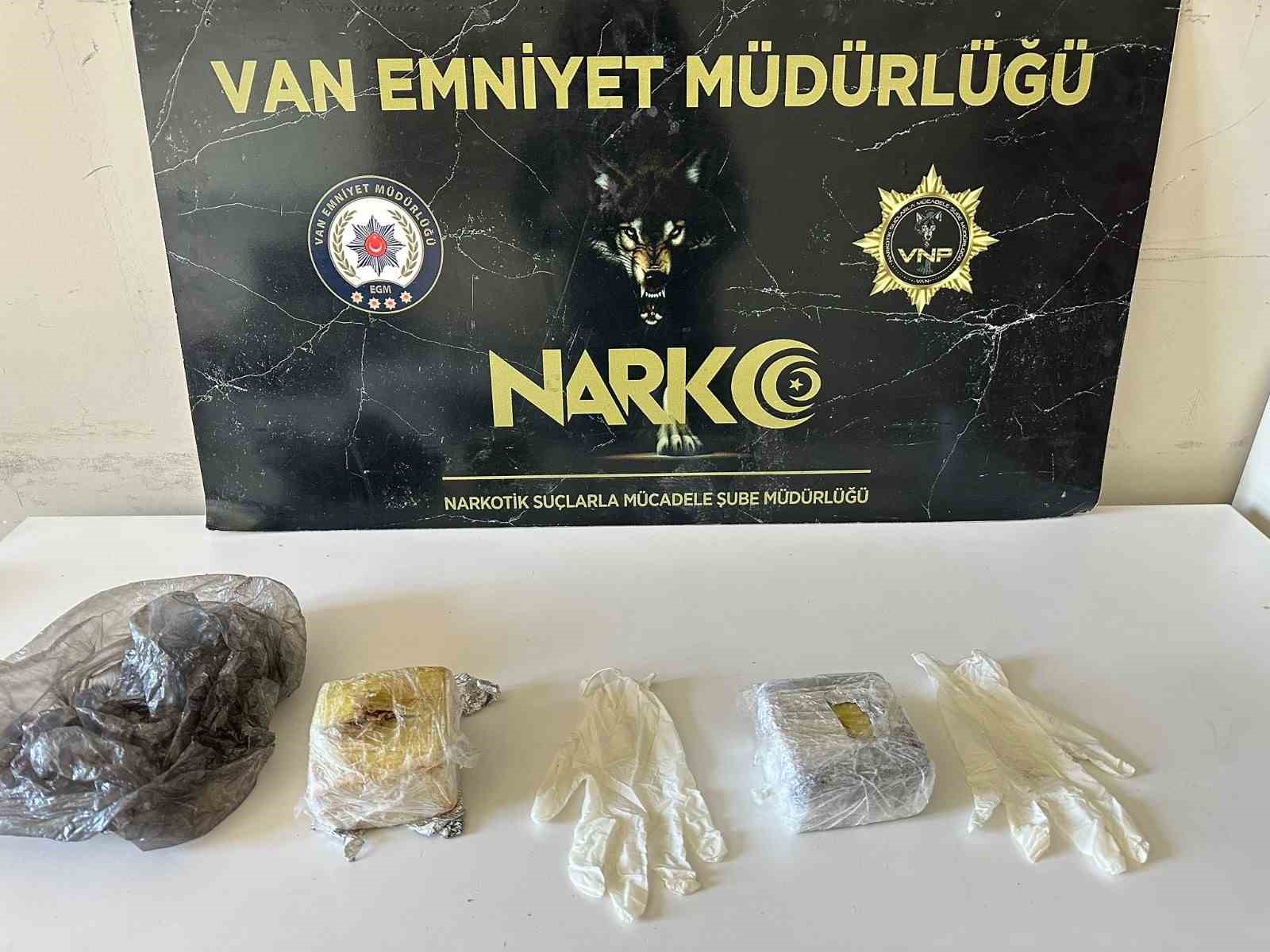 vanda-2-kilo-557-gram-uyusturucu-ele-gecirildi