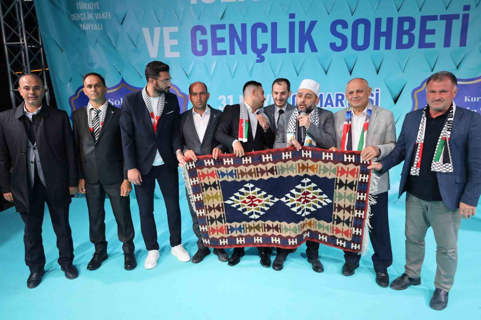 yahyalida-islamda-aile-ve-genclik-anlatildi