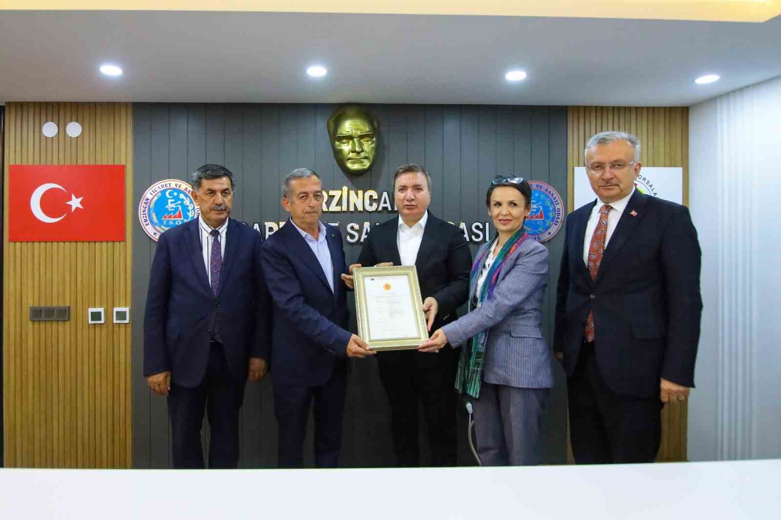 avrupa-birligi-tescili-alan-erzincan-tulum-peyniri-icin-belge-teslim-toreni-duzenlendi