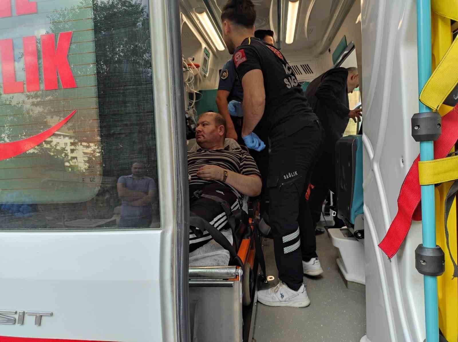 batmanda-ailesini-rehin-alan-sahis-6-saat-sonra-ikna-edilerek-teslim-oldu