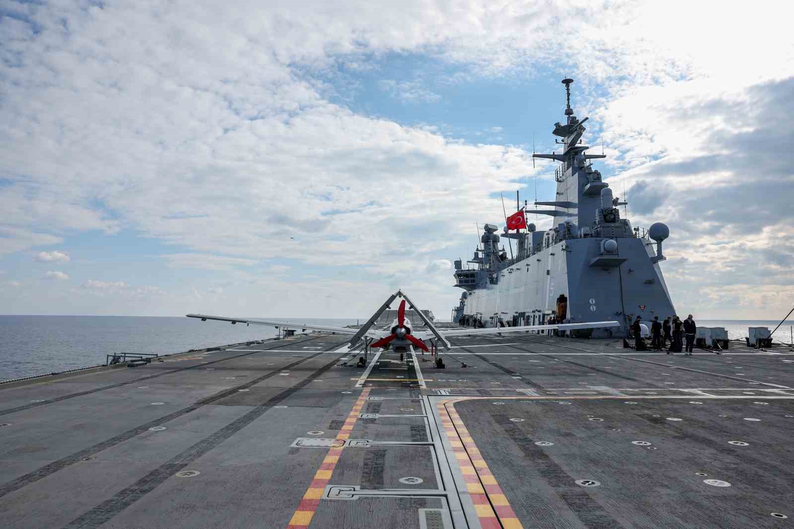 bayraktar-tb3-tcg-anadolu-gemisinde-100-sortiyi-tamamladi