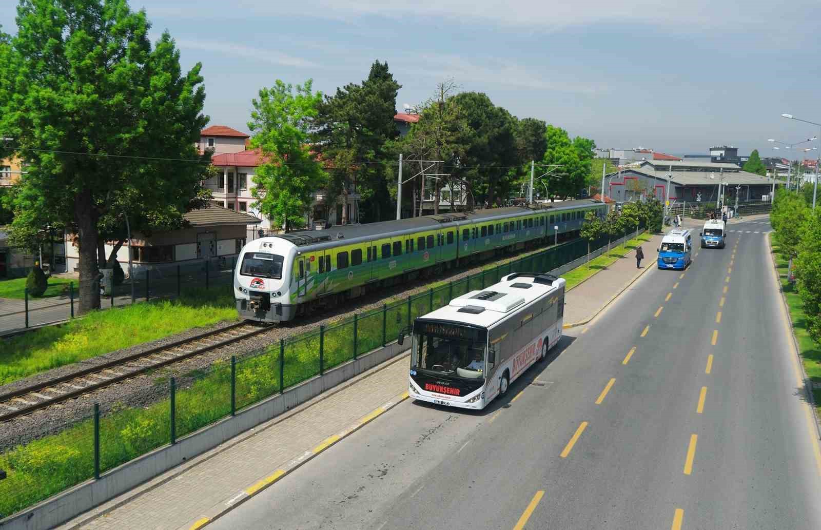 bayramda-belediye-otobusleri-ve-adaray-ucretsiz-hizmet-sunacak