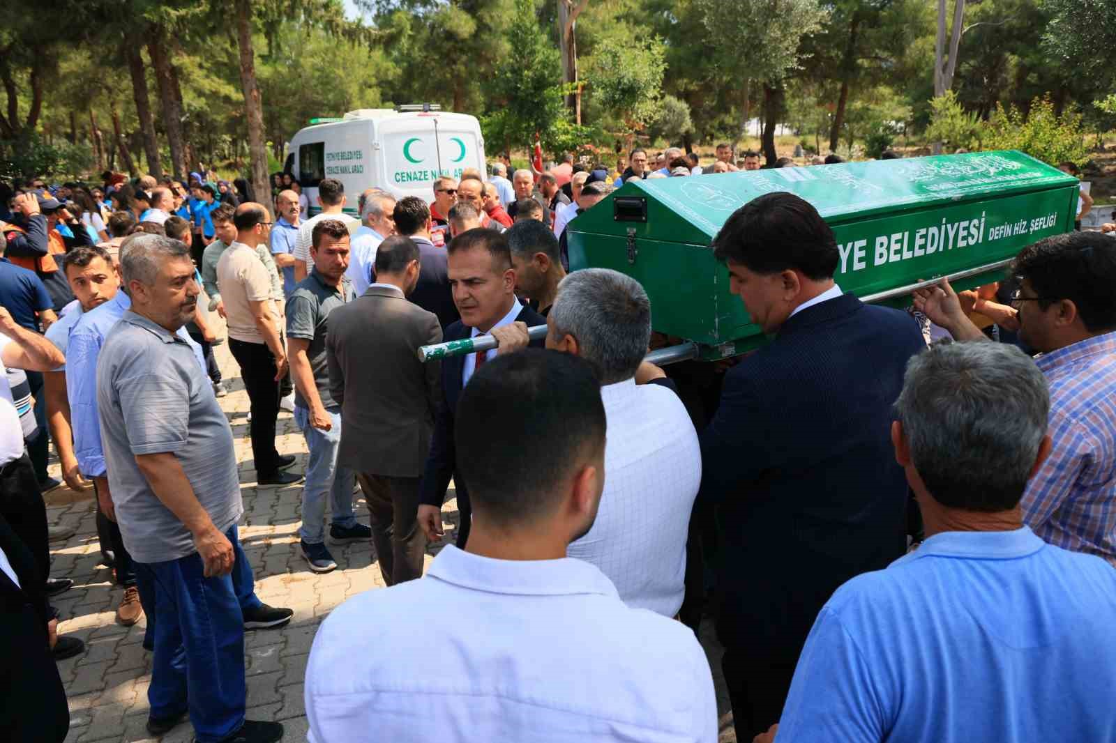 depremde-hayatini-kaybeden-14-yasindaki-afranur-fethiyeyi-gozyaslarina-bogdu