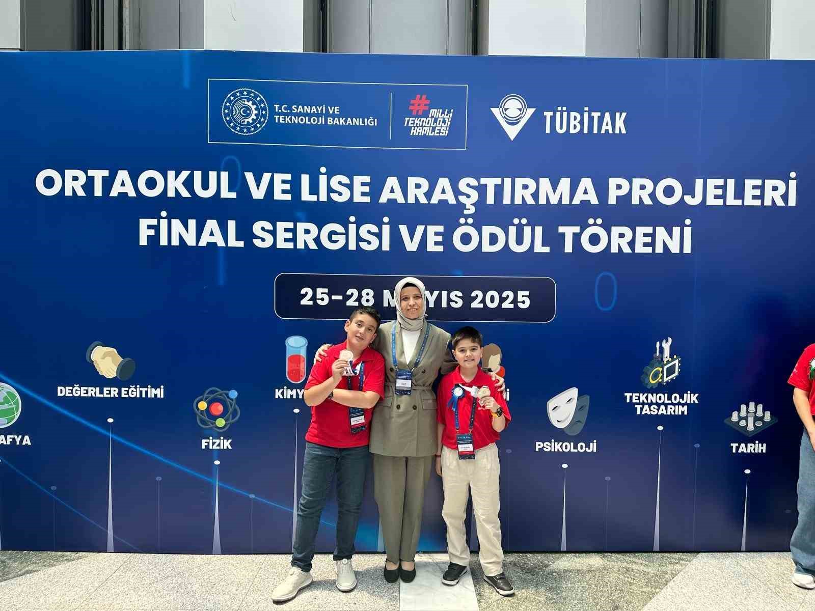 duzceli-ogrenciler-turkiye-derecesi-elde-etti