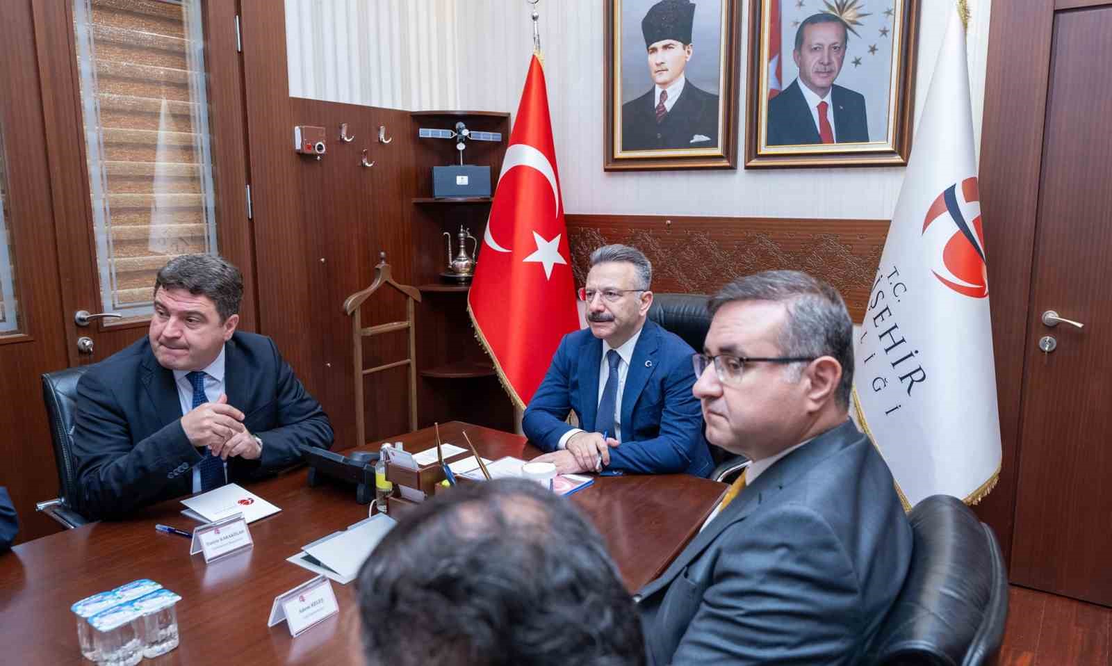 eskisehir-valiliginde-il-guvenlik-ve-asayis-koordinasyon-toplantisi-gerceklesti