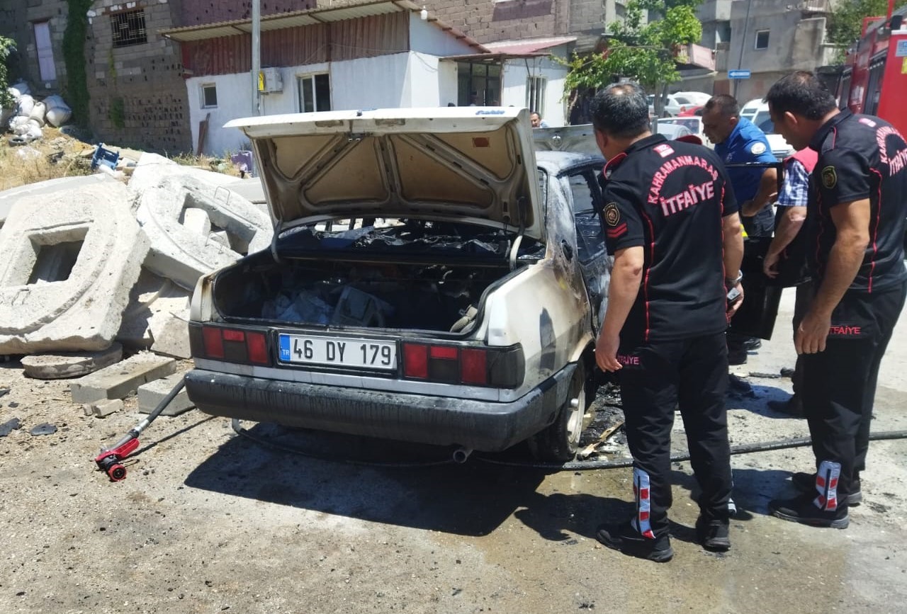 firindan-aldigi-koz-otomobili-yakti