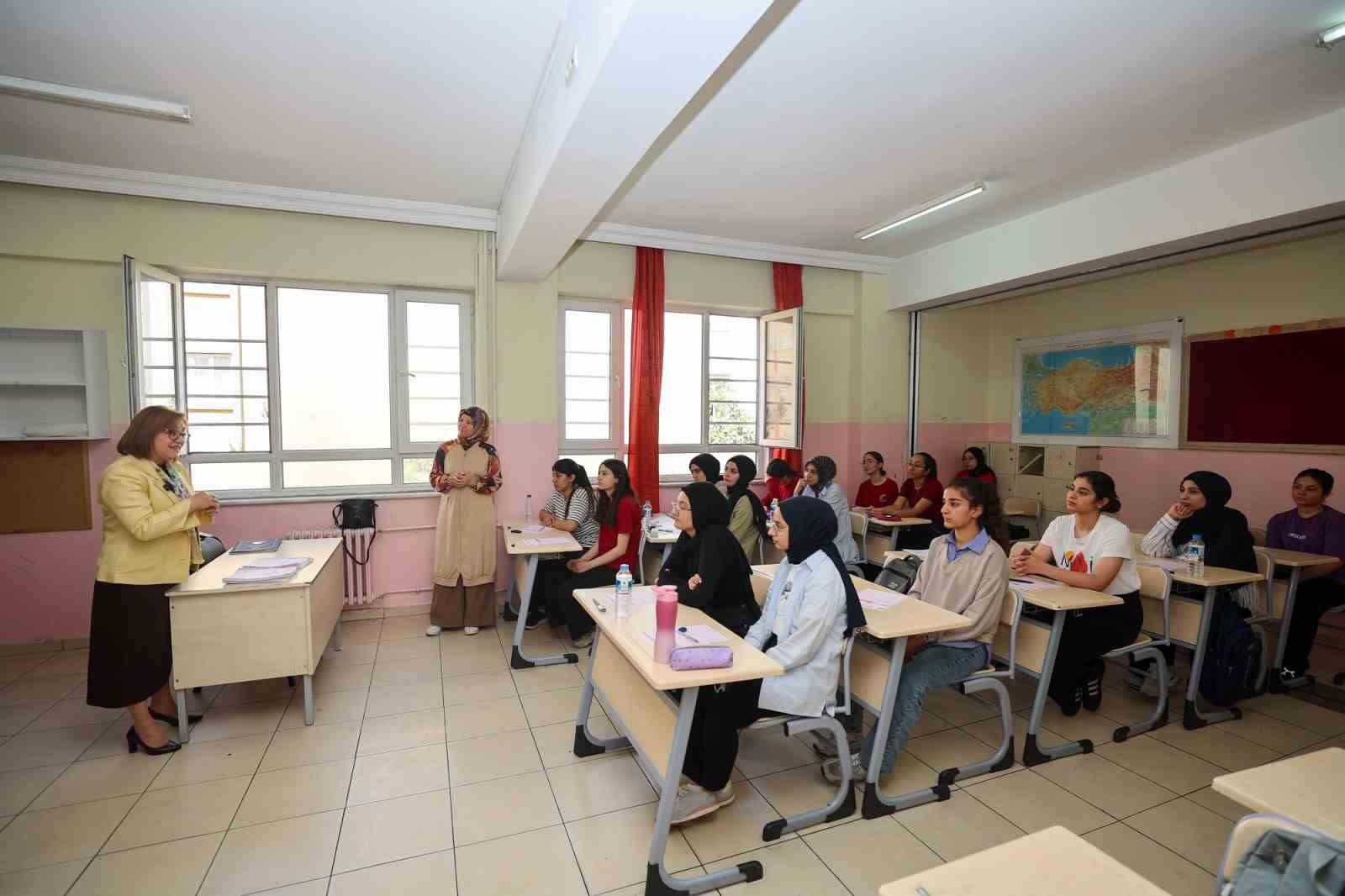gaziantep-buyuksehirden-8-ve-12inci-sinif-ogrencilerine-yonelik-olcumleme-sinavi