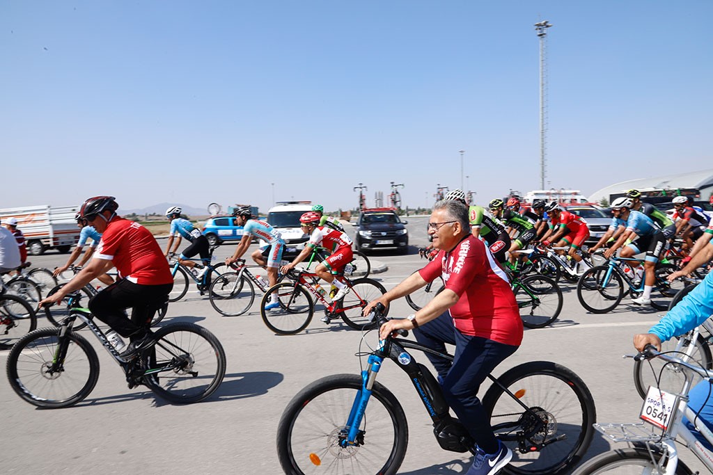 kayseri-buyuksehir-bisiklet-ulasimina-100-milyon-tlnin-uzerinde-yatirim-yapti