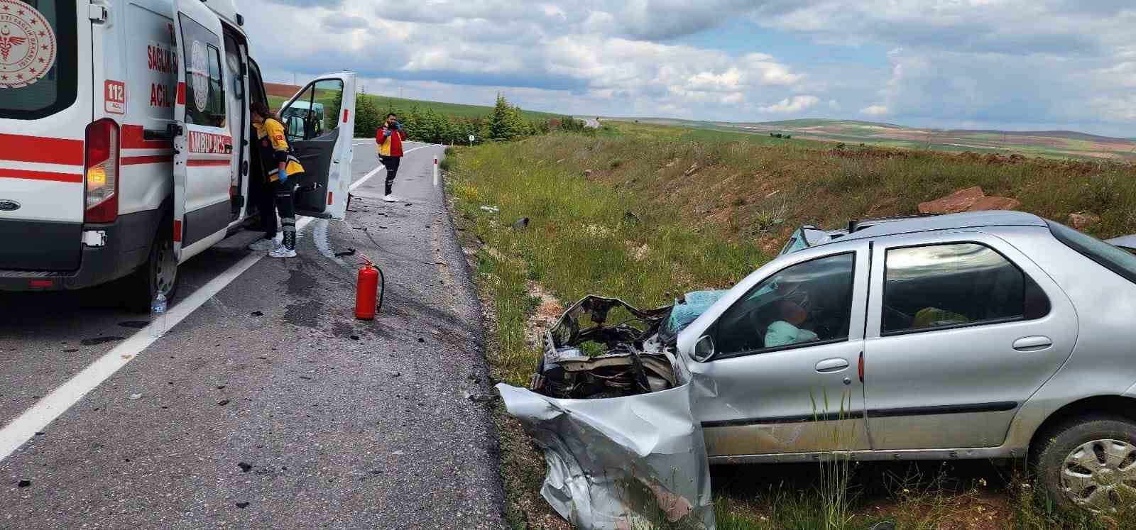 nevsehirde-trafik-kazasi-2-olu