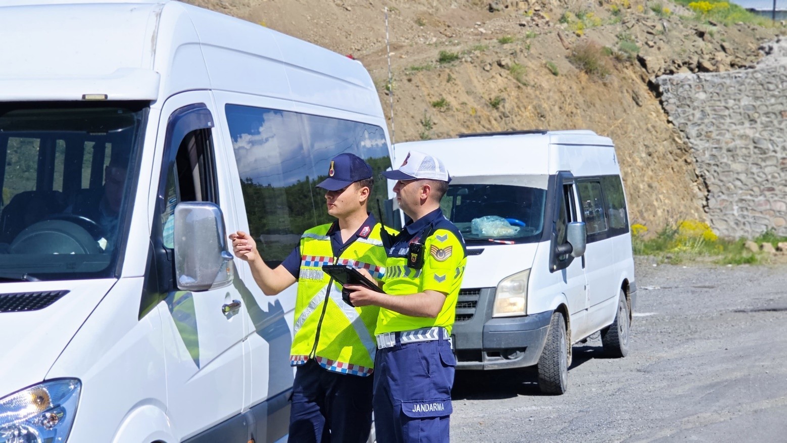 orduda-jandarma-ekiplerinin-calismalari-45-supheli-sahis-yakalandi-16si-tutuklandi