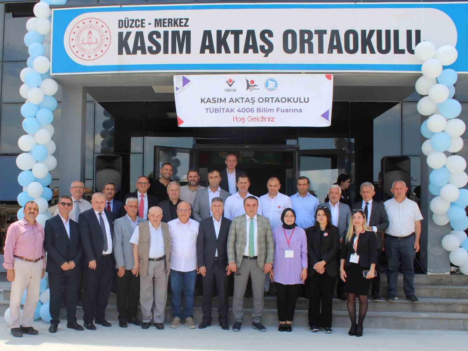 ortaokul-ogrencilerinin-hazirladigi-bilim-projeleri-sergilendi
