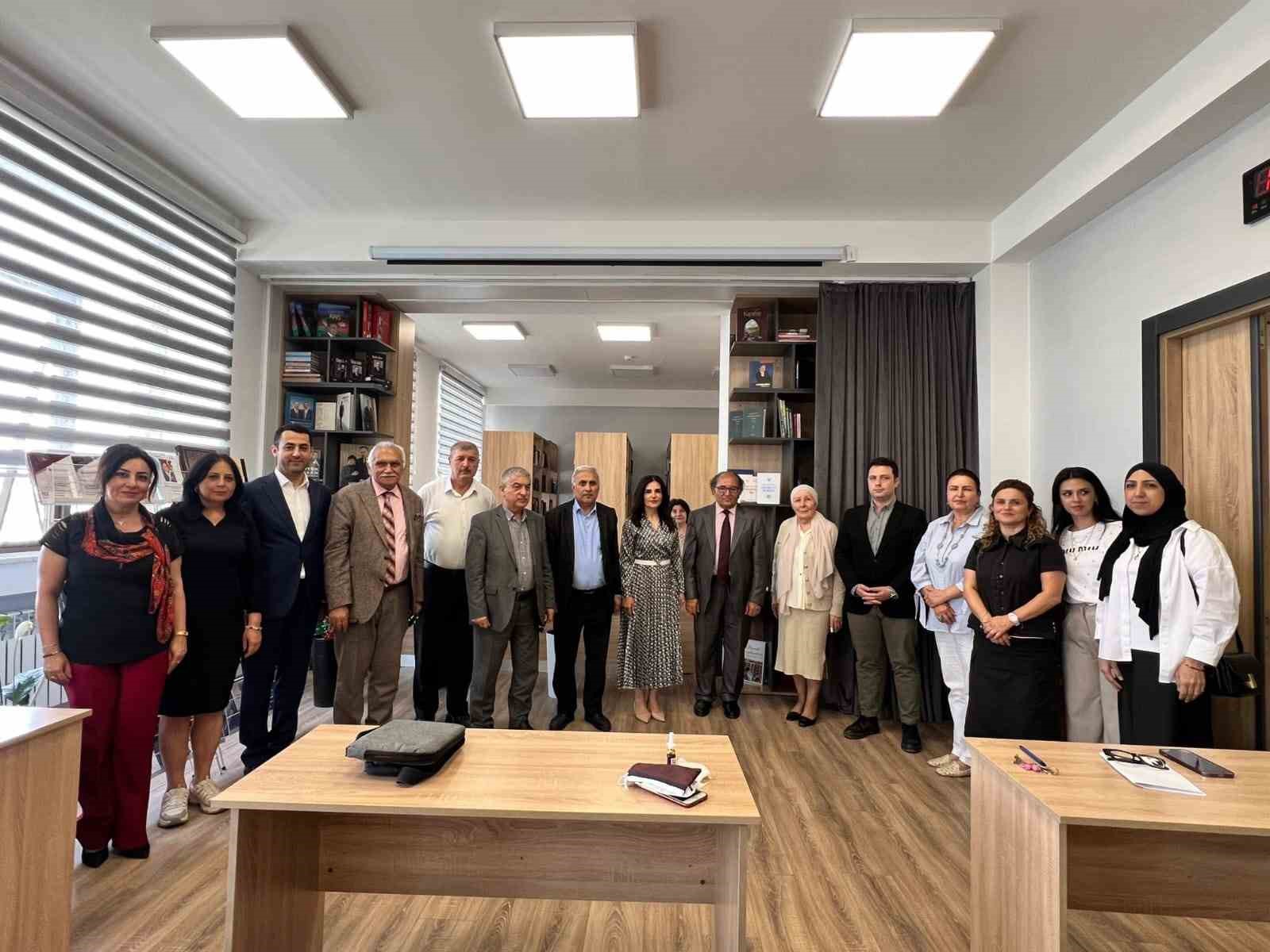 prof-dr-nimet-yildirima-azerbaycanda-buyuk-ilgi