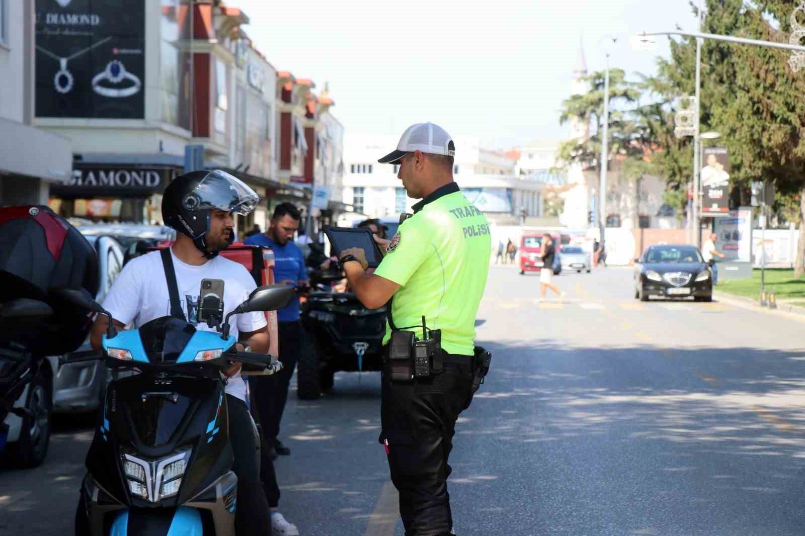 sakaryada-kurban-bayraminda-3-bin-570-polis-ve-jandarma-gorev-yapacak