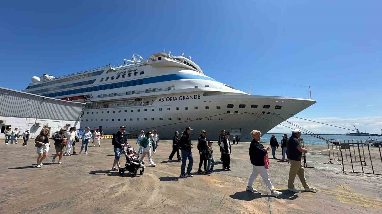 samsunda-ilk-3-ayda-109-bin-54-turist-konakladi