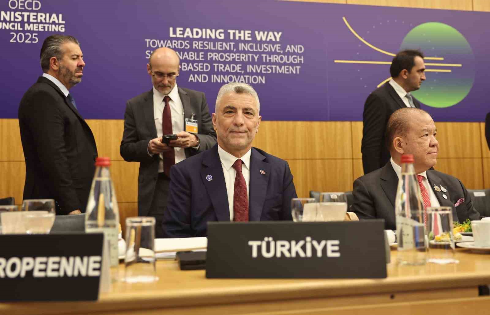ticaret-bakani-bolat-fransada