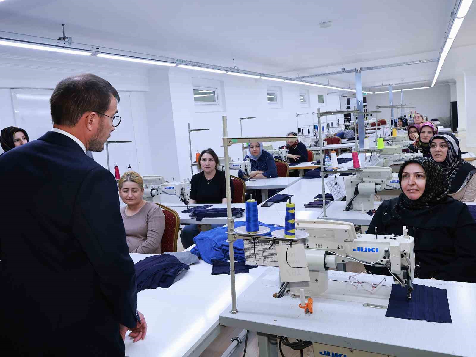 tokat-belediyesi-onculugunde-sanayiye-kadin-eli-degmeye-devam-ediyor