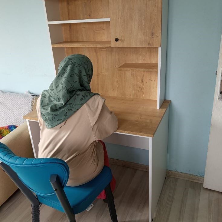 vezirkopru-sydvden-egitimde-firsat-esitligine-katki-evimizin-sicak-kosesinde-her-masa-bir-sinif