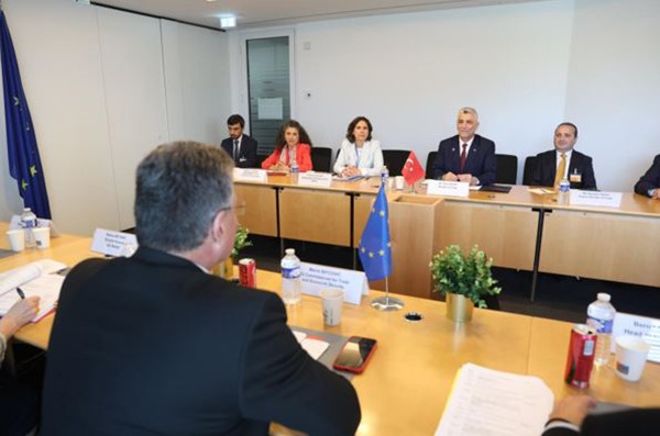 bakan-bolat-ab-ticaret-ve-ekonomik-guvenlik-komiseri-sefcovic-ile-gorustu