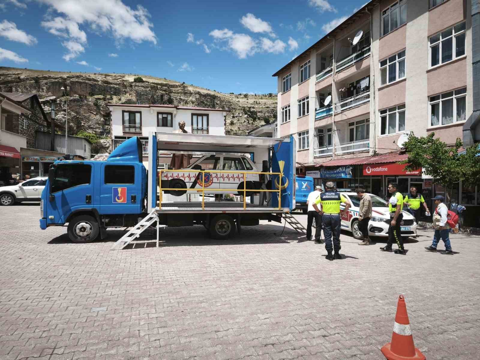 cemisgezekte-emniyet-kemeri-simulasyon-tiri-farkindalik-olusturdu