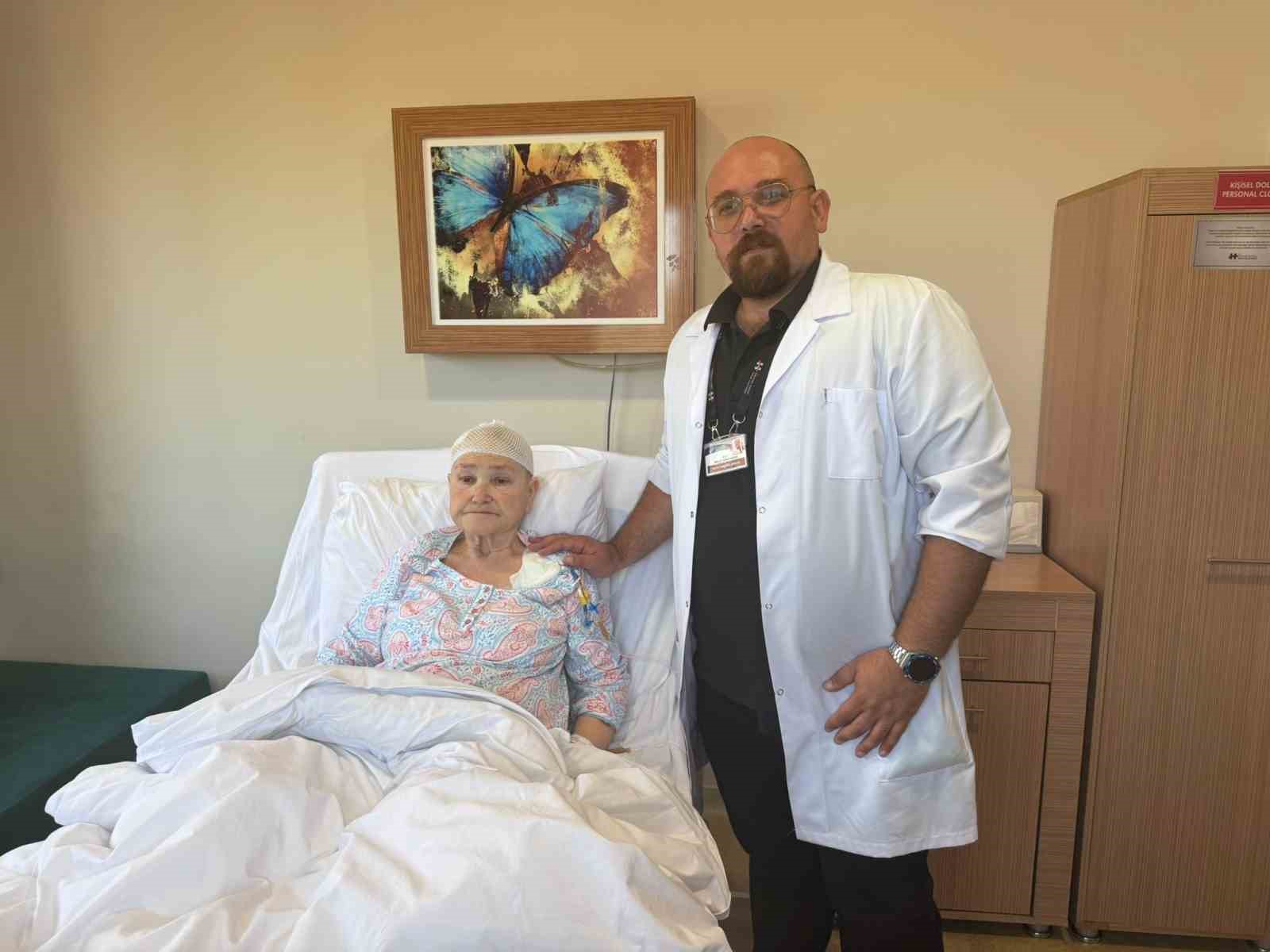 esnaf-hastanesinden-basarili-beyin-tumoru-ameliyati