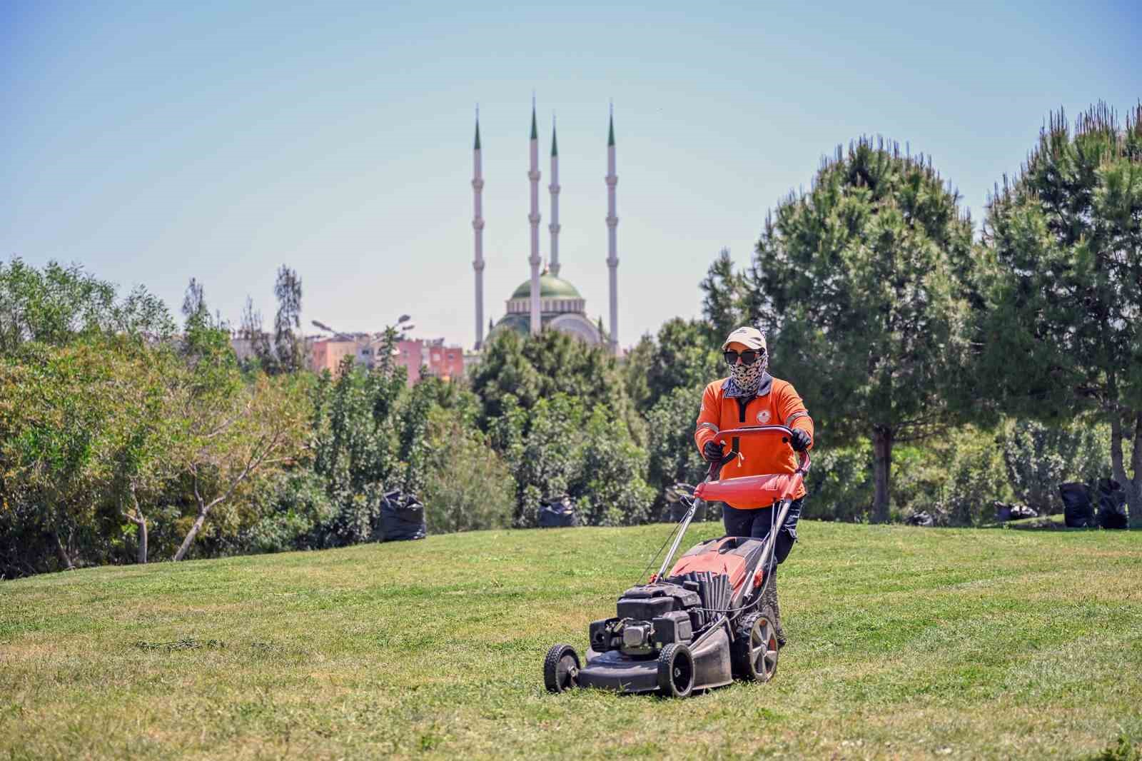 mersin-buyuksehir-belediyesi-bayram-hazirliklarini-tamamladi