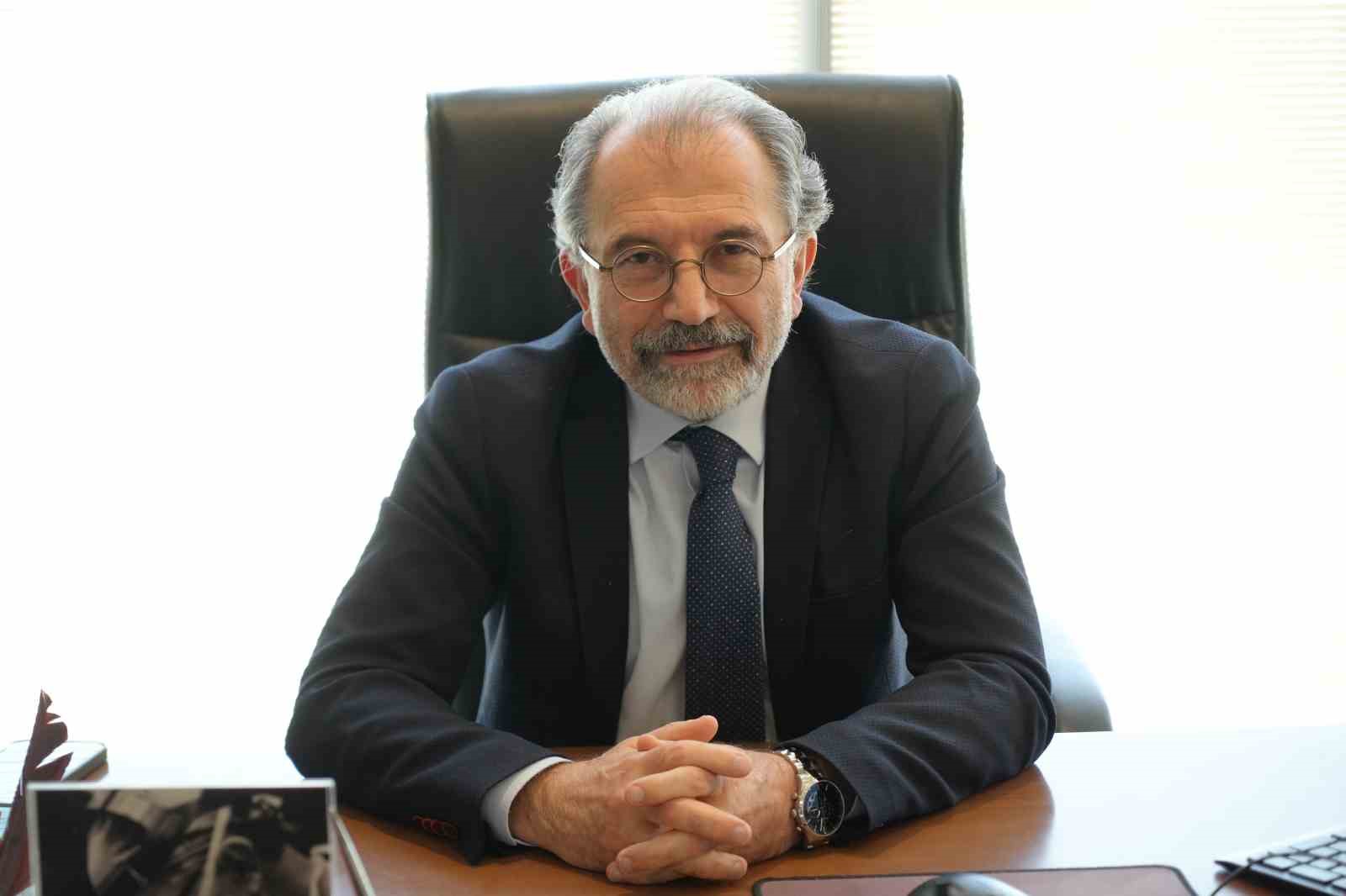 prof-dr-akbastan-buyuk-basari-2-bininci-kalp-ameliyati-geride-kaldi