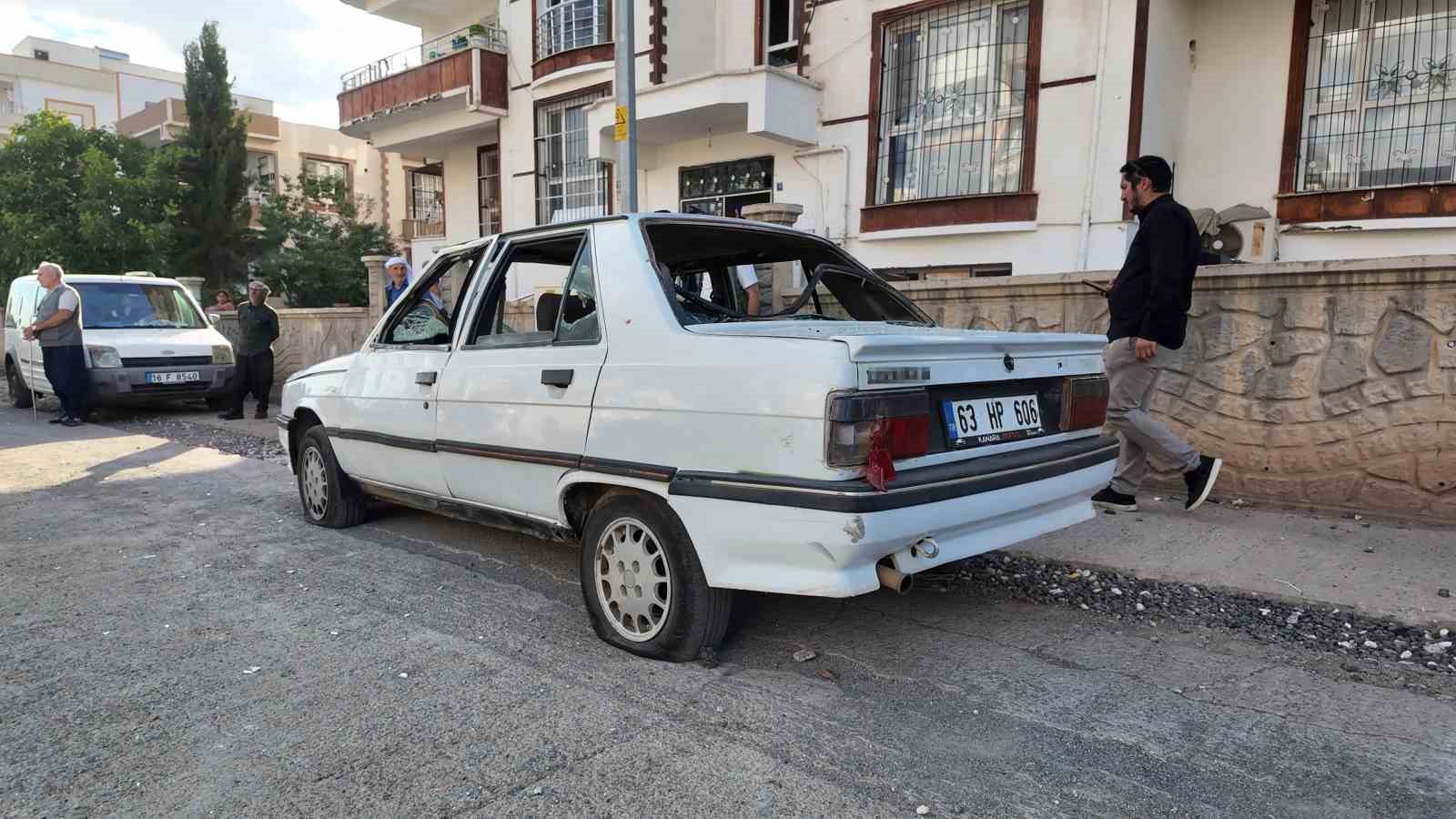 siverekte-kavgayi-ayirmaya-calisan-polis-memuru-bicaklandi
