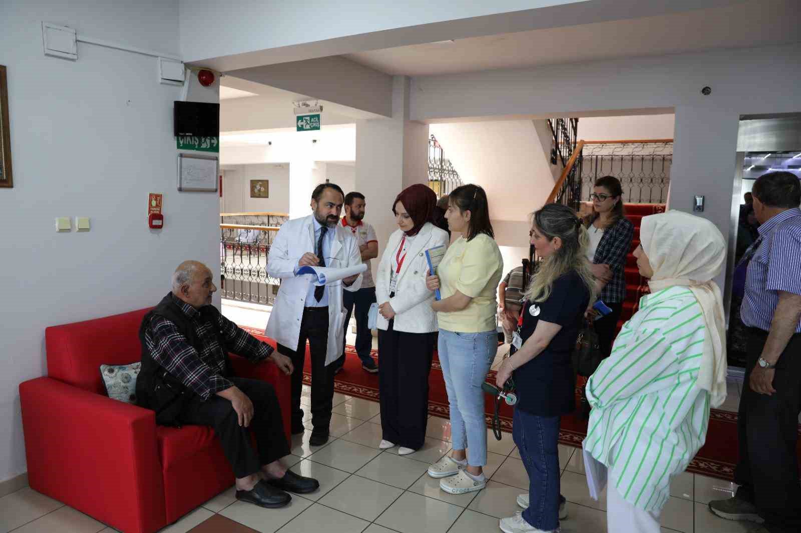 80-yas-ustu-ile-yataga-bagimli-hastalari-icin-recete-ve-rapor-kolayligi