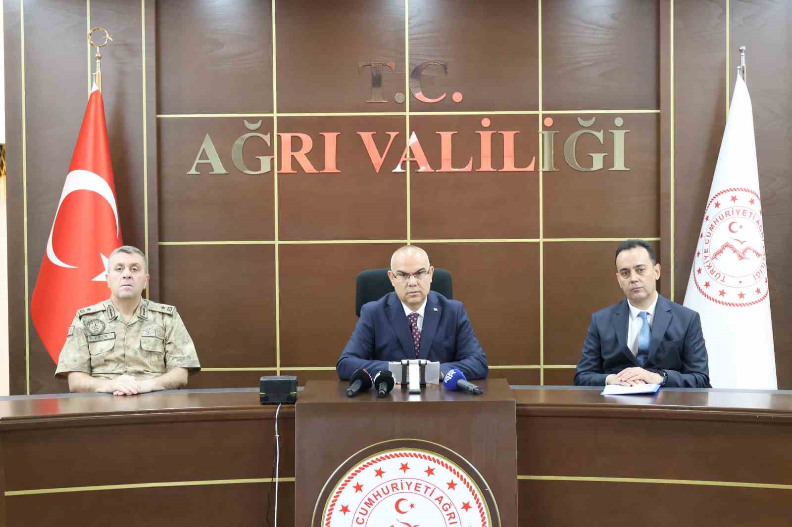 agrida-asayis-ve-guvenlik-bilgilendirme-toplantisi-gerceklestirildi