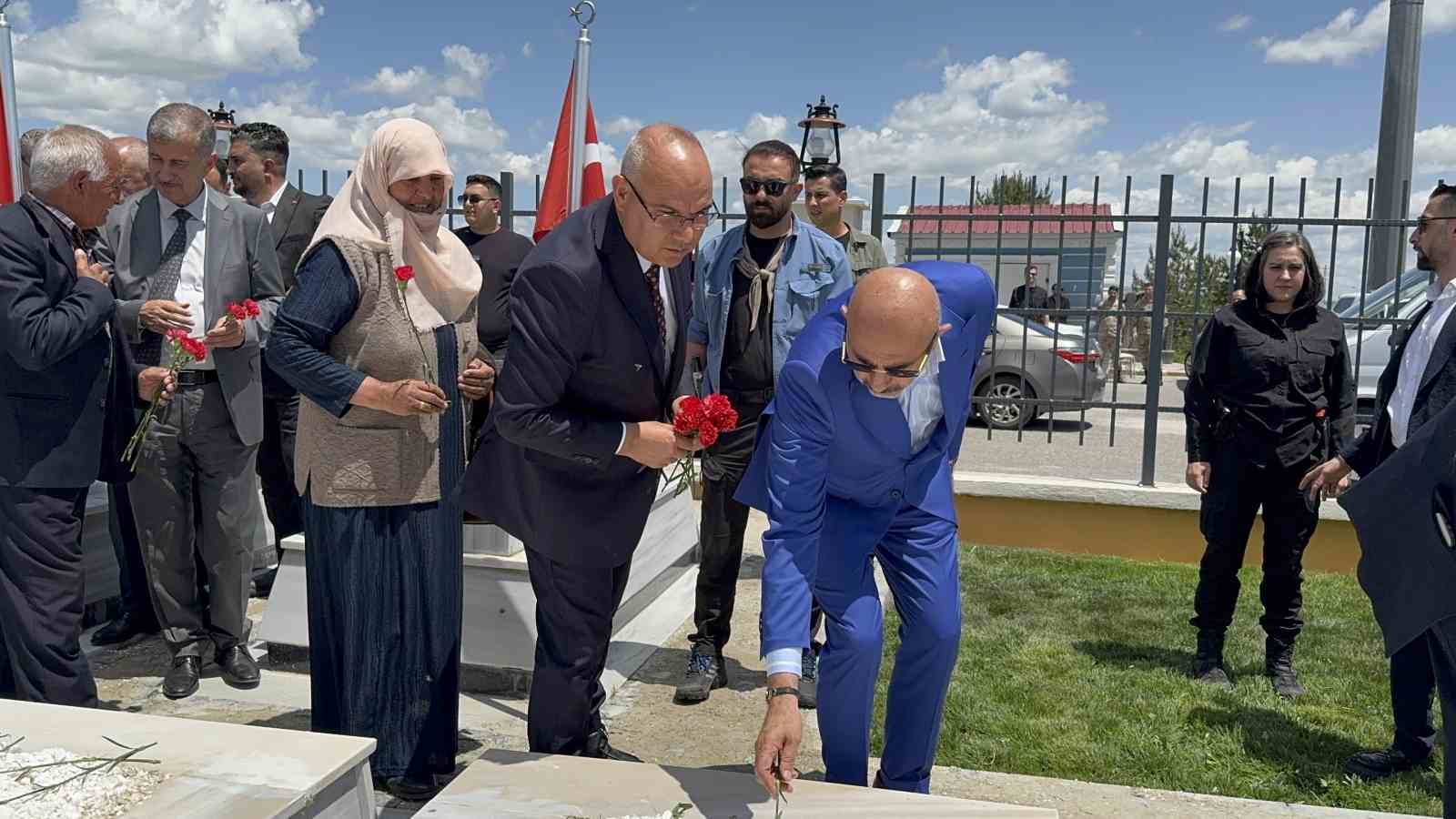 agrida-sehitler-bayram-oncesi-anildi