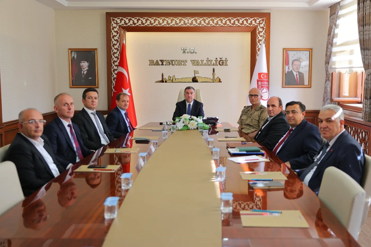 bayburtta-sahipsiz-hayvanlarin-korunmasina-yonelik-calismalar-toplantida-degerlendirildi