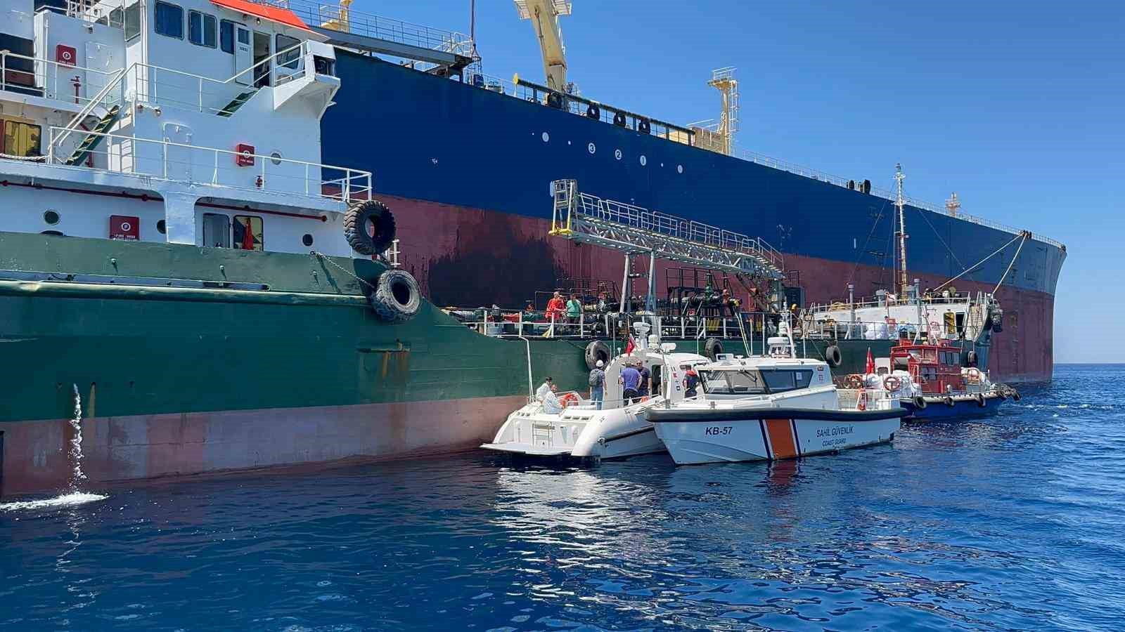 bozcaada-aciklarinda-slac-basan-gemiye-8-milyon-tl-ceza
