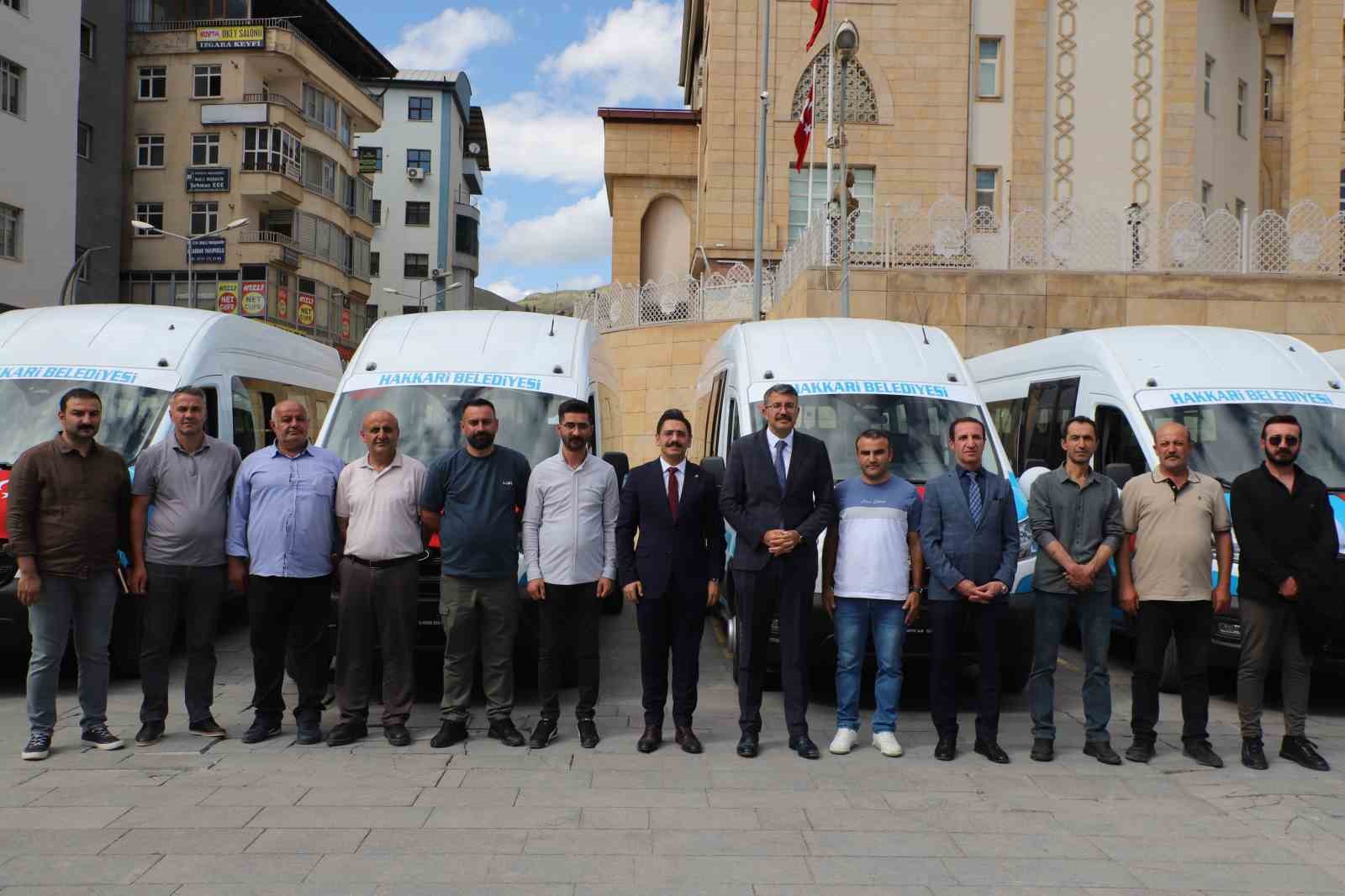 hakkari-belediyesi-filosuna-6-yeni-arac-daha-ekledi