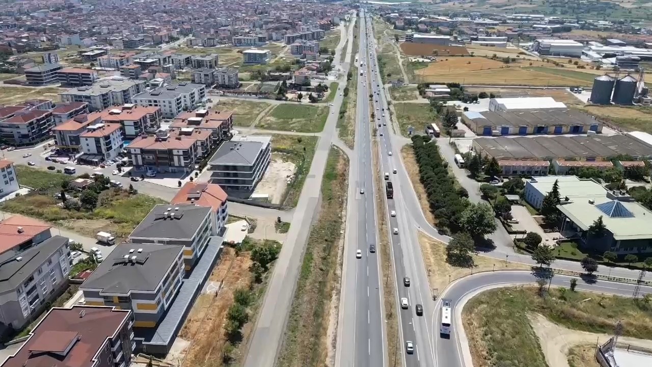 istanbul-tekirdag-yolunda-bayram-yogunlugu