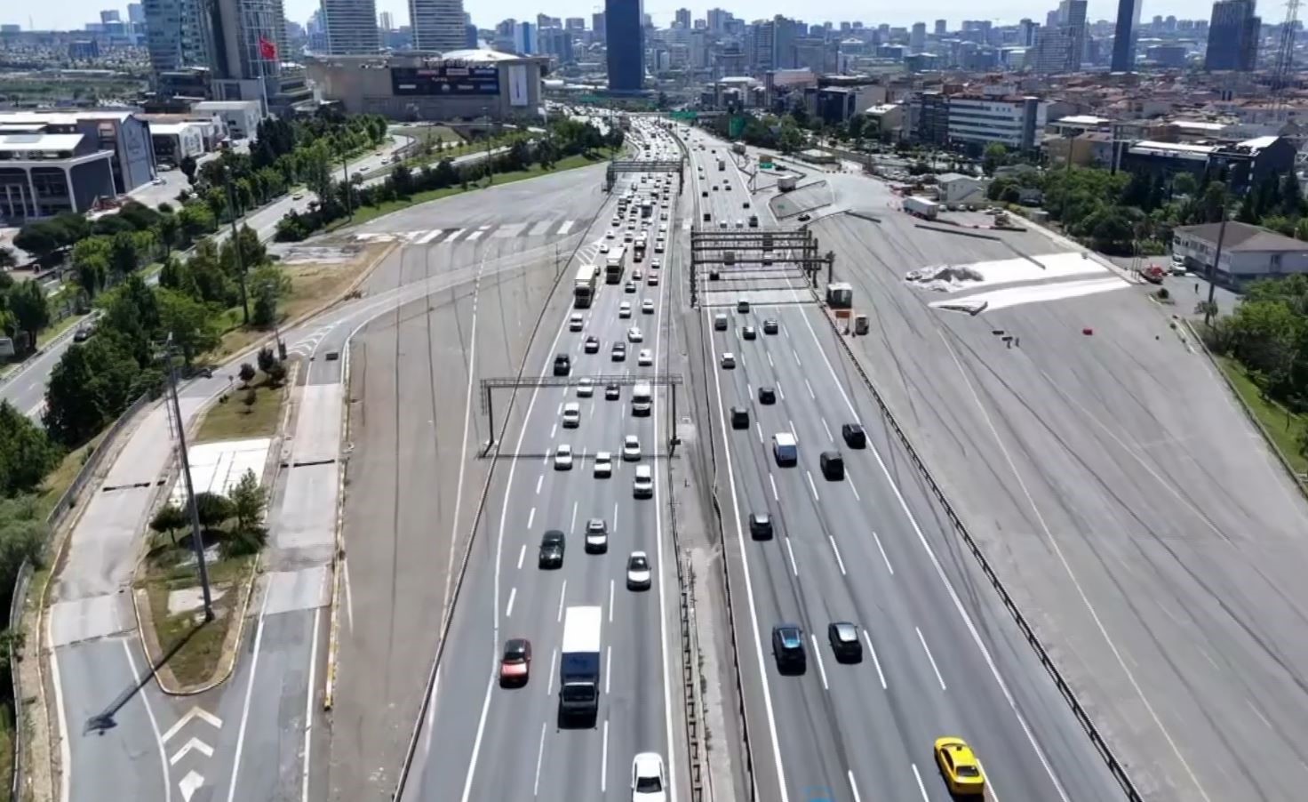 istanbulda-kurban-bayrami-trafigi-basladi